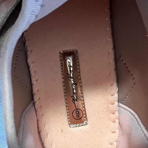 Roxy Rose tennis shoes size 9 pink with glitter - Picture 5 of 6